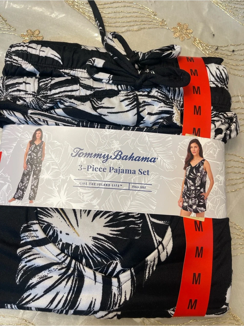 Tommy Bahama Black & White Tropical Print 3-Piece Pajama Set